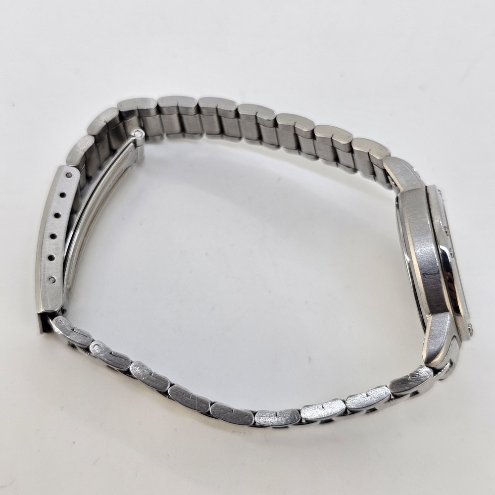 Armitron Women's Watch 26MM White Dial Date Gray Bracelet Band 7" New Battery - Picture 11 of 12